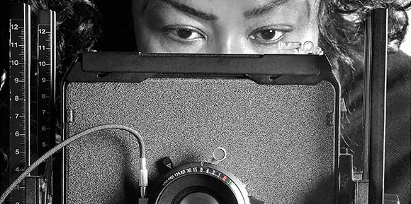 Le donne fotografe dalla nascita della fotografia ad oggi: uno sguardo di genere /     Women photographers from the beginning of photography up to now: a gender insight