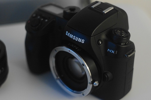 Samsung nx camera to full frame with nxl adapter 