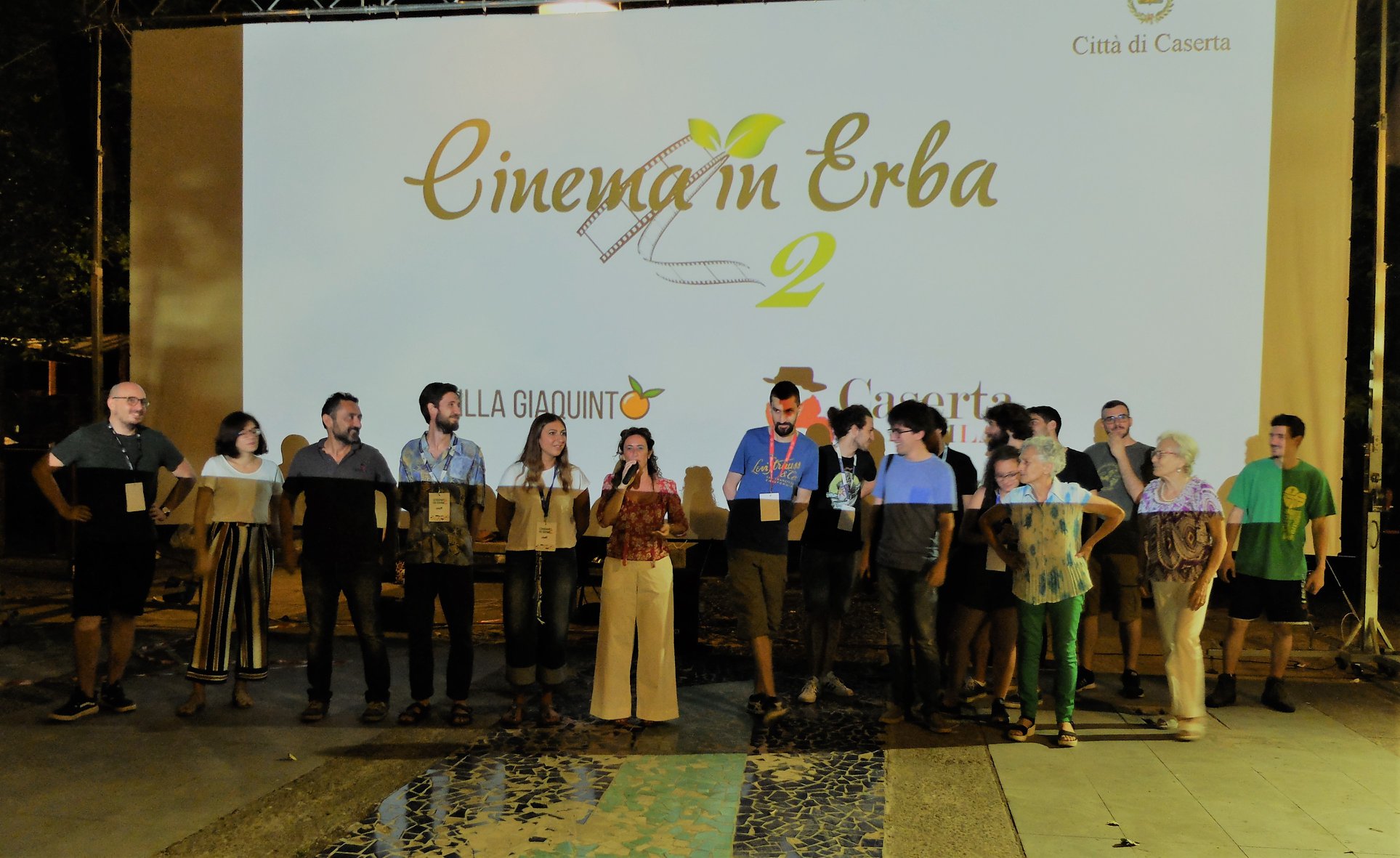 Cinema in erba 3 - Riportiamo il cinema all'aperto in un parco urbano  rigenerato dai cittadini! - crowdfunding