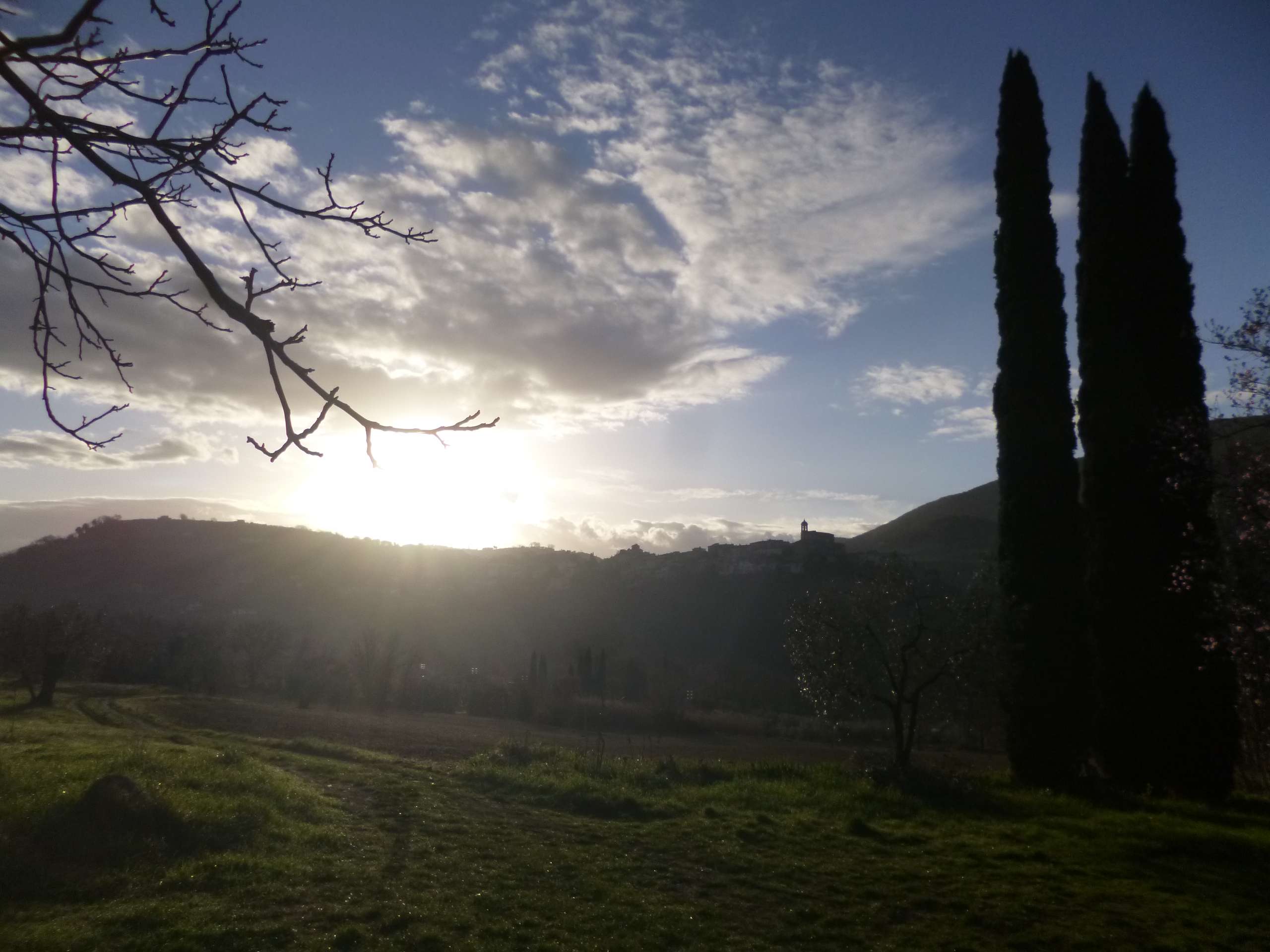 Scuola estiva di Yoga in Sabina per chi ama la Natura e desidera ritrovarsi in Allegria!