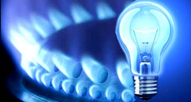 Ridiamo luce e gas a questa famiglia e una casa