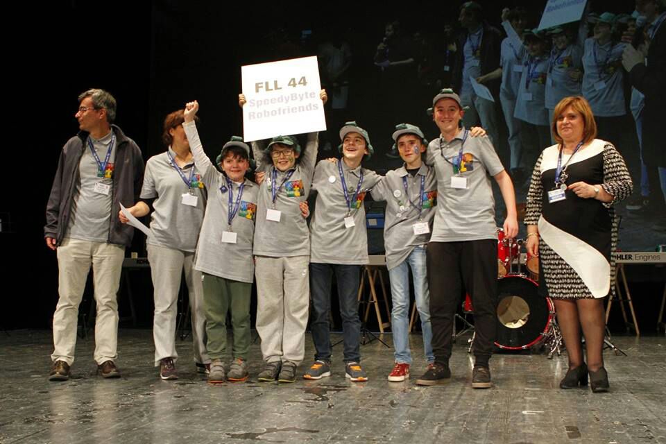 Speedybyte i 5 ragazzi che rappresenteranno l'Italia ai mondiali di robotica open pacific di Sydney