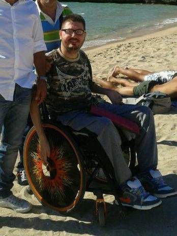 Aiutiamo Vincenzo a comprare il materasso antidecubito, ridiamoli di nuovo il sorriso
