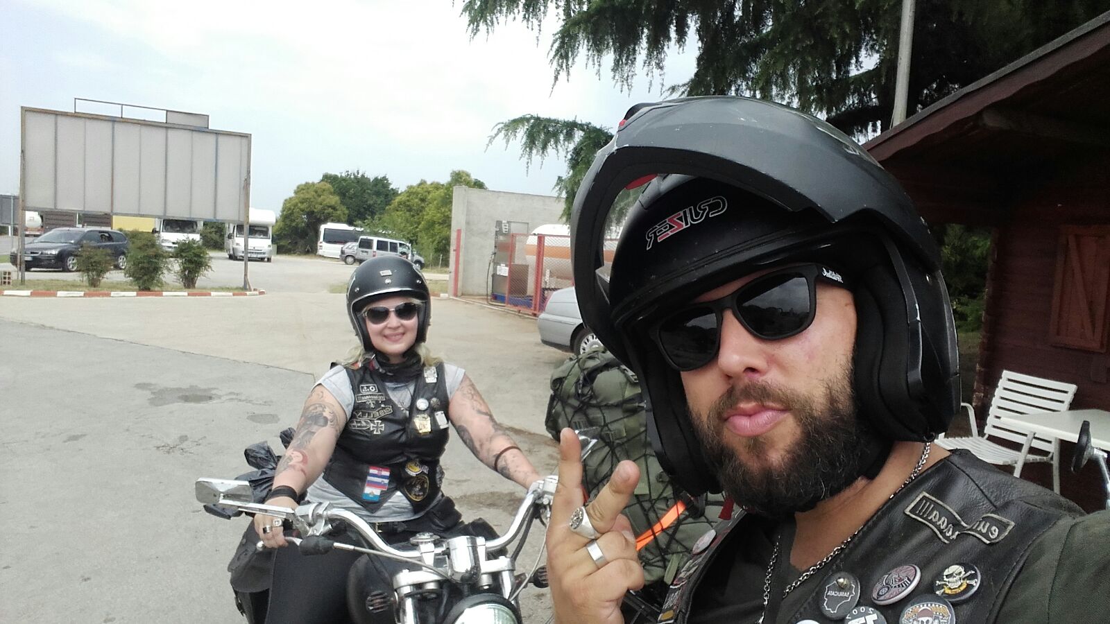 viaggio in moto Europa per scambio artistico culturale
