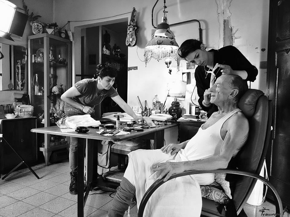 IL RITRATTO: l'incontro-scontro tra due generazioni in una commedia dal formato corto