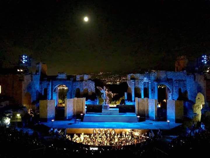 MATER ARTIS ... una Storia ... un Sito!