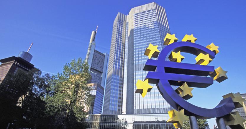 Vigilanza sugli enti creditizi e regolazione amministrativa.Rapporti tra BCE, ABE e Banca d’Italia 
