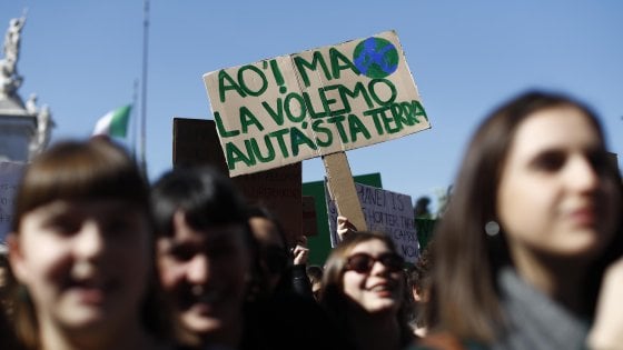 3° Global Strike Fridays for Future ROMA- Cambiamo il sistema, non il clima!
