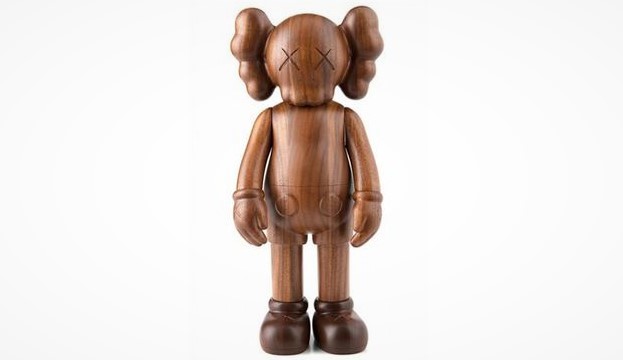 Karimoku Companion Figura in legno marrone