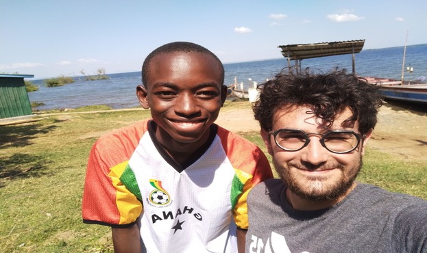 Istruzione per ragazzo orfano di Bondo (Kenya)