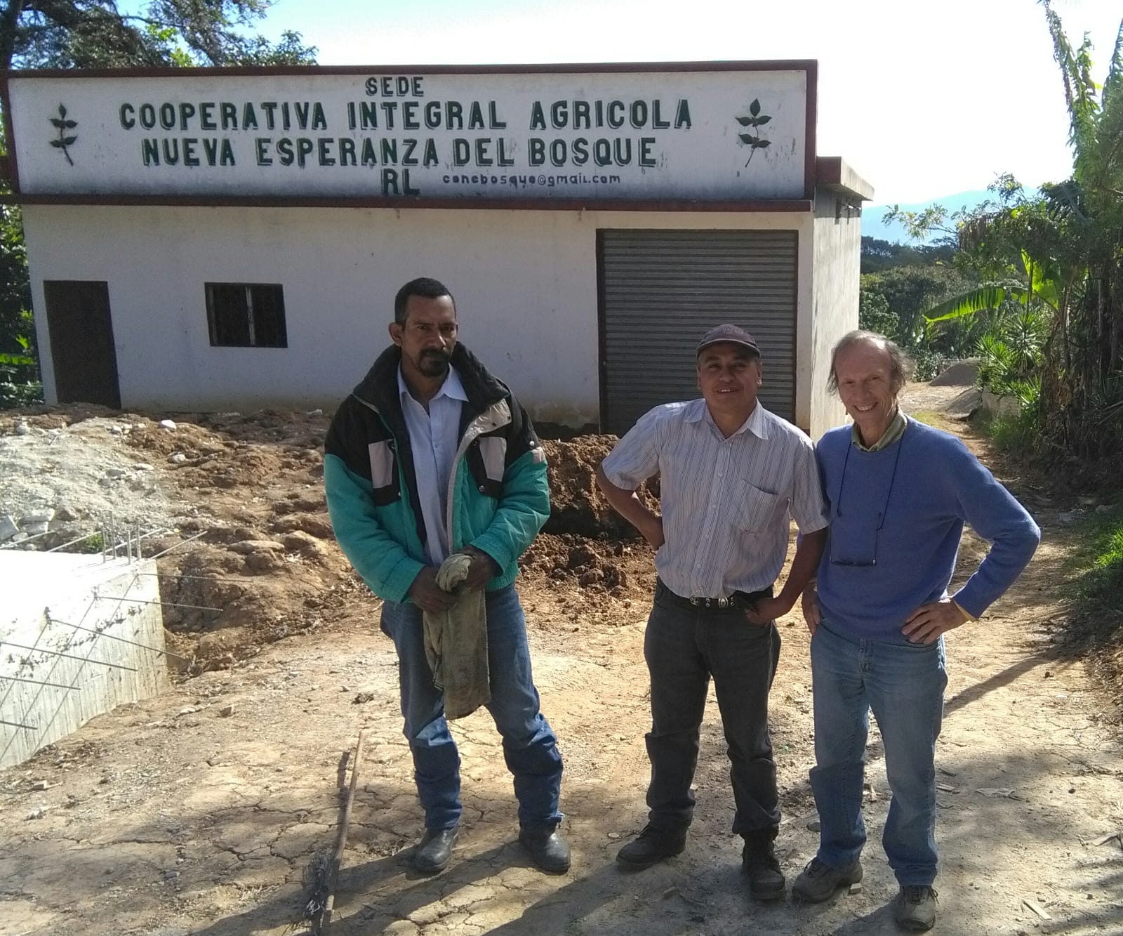 Dona un impianto fotovoltaico ai cafetaleros del Guatemala