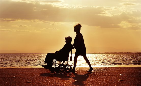 Aiutateci ad includere, aiutateci a riparare il monta scale rotto. Aiutateci ad includere, aiutateci a riparare il monta scale rotto.