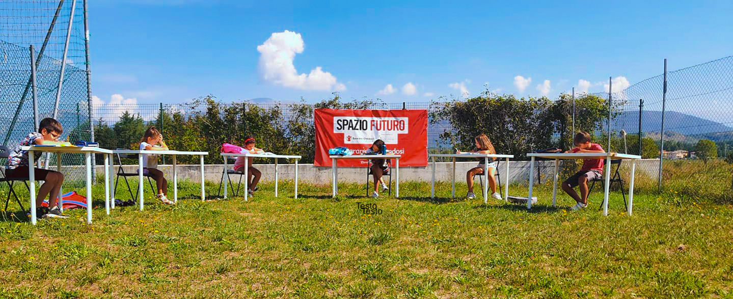 MANO NELLA MANO per contrastare la povertà educativa - 2ª edizione