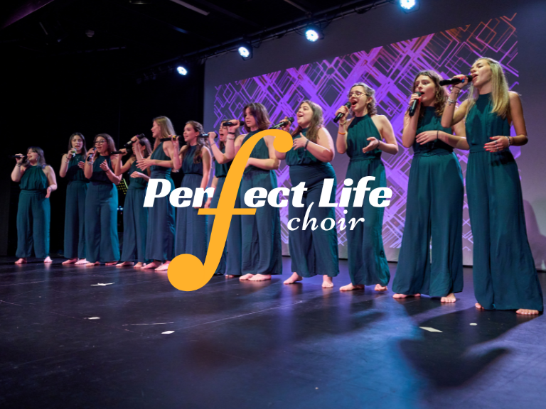 Perfect Life Choir
...tante vite, un coro...