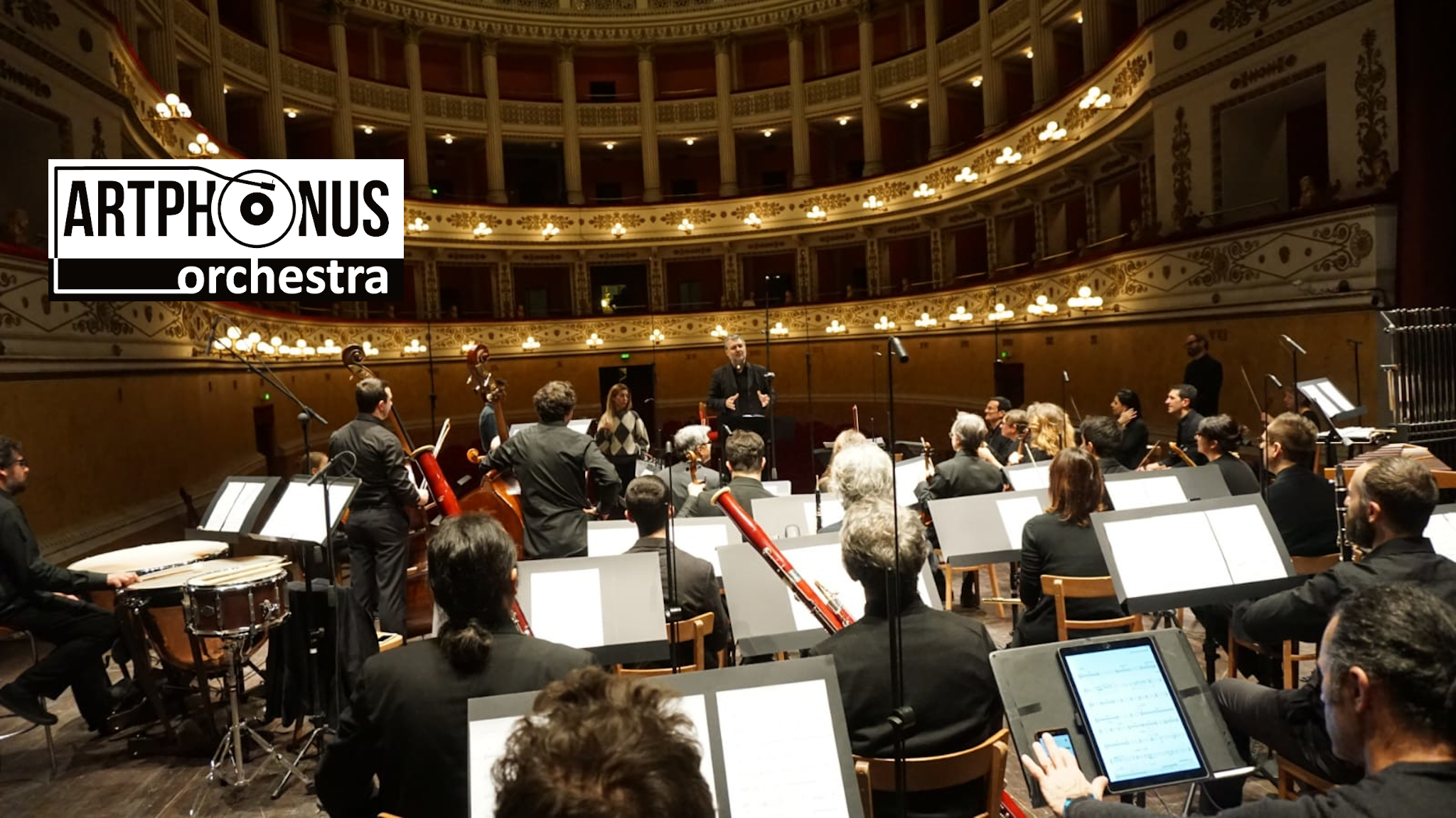 Uno studio di registrazione per l'orchestra Artphonus