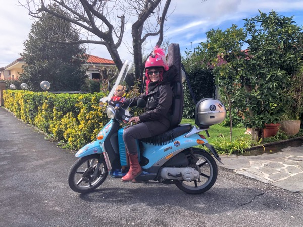 SCOOTER AVVENTURA A LONDRA