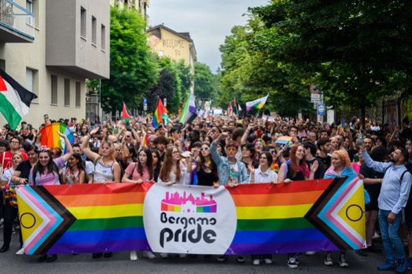 Identità in supporto: sostieni il Bergamo Pride