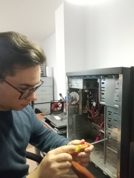 Aiutami a raccogliere 2000€ per la mia attività!