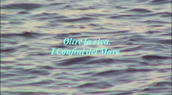 Distribuzione del docu-film 'I confini del mare. Oltre la riva'. Distribuzione del docu-film 'I confini del mare. Oltre la riva'.
