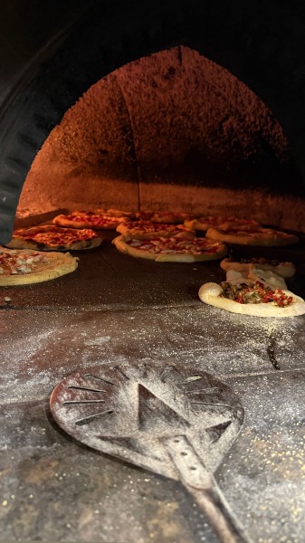 Fai parte del nostro team per portare la pizza autentica a Torino: unisciti a noi!