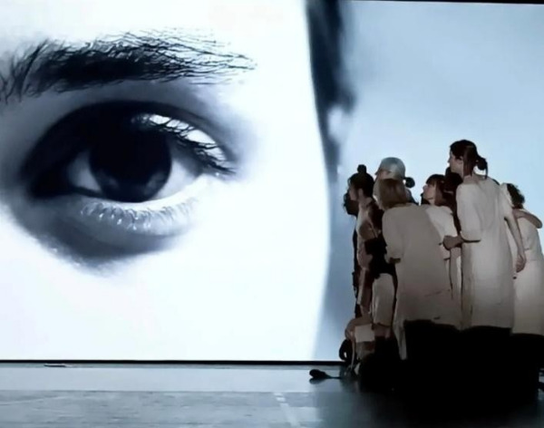 SULLA SOGLIA Il seme e la luna