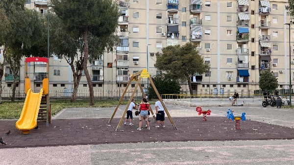 Aiuta a rendere il Parco Via Divisione Siena Cavalleggeri ancora più divertente con le Nuove Giostrine