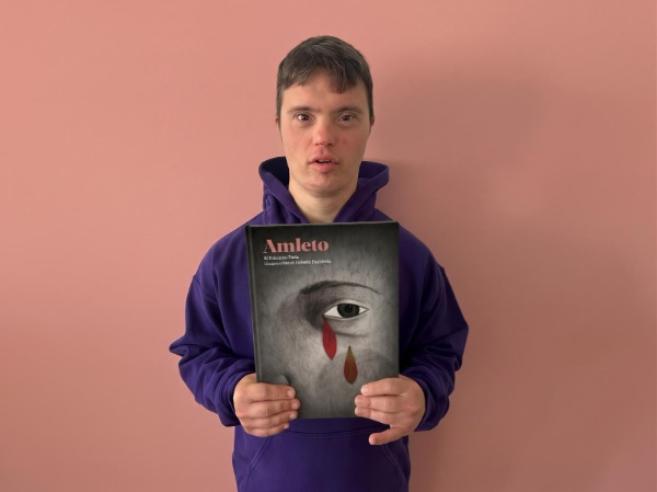 L'arte di raccontare Amleto: il libro illustrato di Fabrizio Tana L'arte di raccontare Amleto: il libro illustrato di Fabrizio Tana