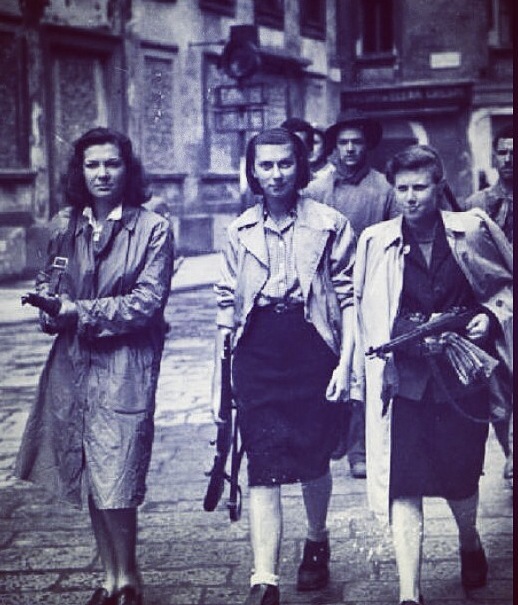 TANTE FACCE NELLA MEMORIA TANTE FACCE NELLA MEMORIA