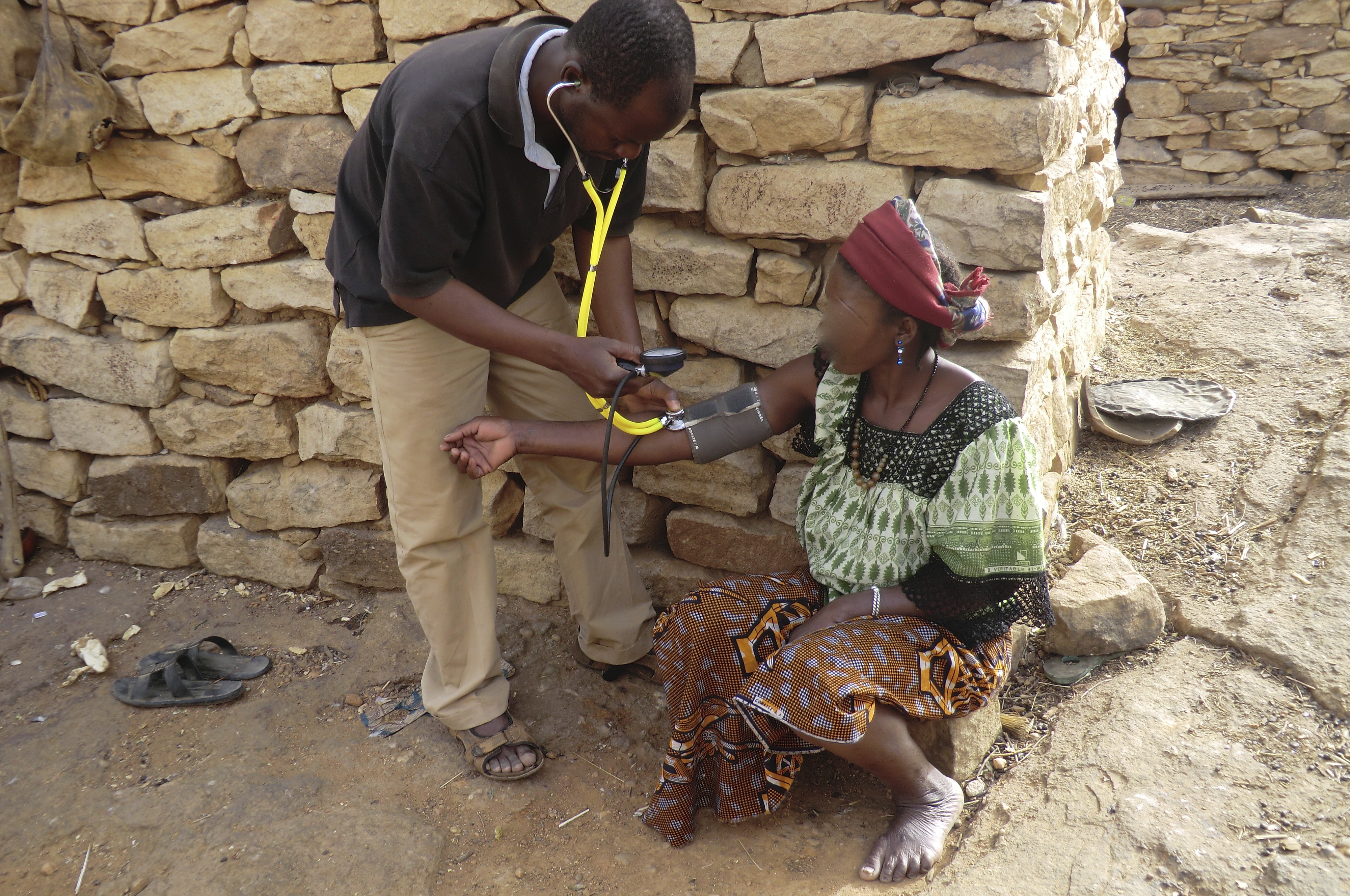 Magic Mali - delivering health assistance to the Dogon