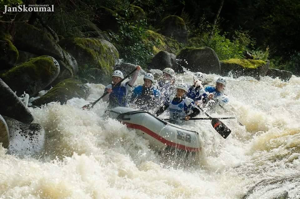 Sostieni la Nazionale femminile di Rafting ai Mondiali Indonesia 2015 Sostieni la Nazionale femminile di Rafting ai Mondiali Indonesia 2015