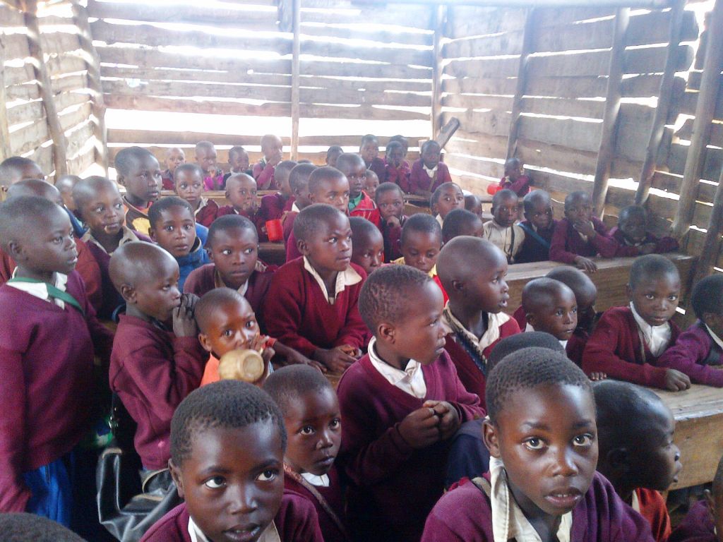 Costruiamo la scuola di Mwanzala!